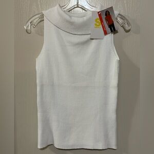 NWT “PIERRE CARDIN” WHITE KNIT TOP, SIZE SMALL, SLEEVELESS, GOES WITH ANYTHING!